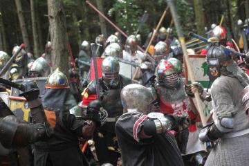 Deep in the forests of Pennsic, the fighting was thick and fierce during the Tuesday Woods Battles. Heavy woods battle