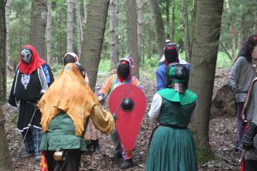 Rapier standoff in the woods during Tuesday’s Woods Battles Rapier woods battle